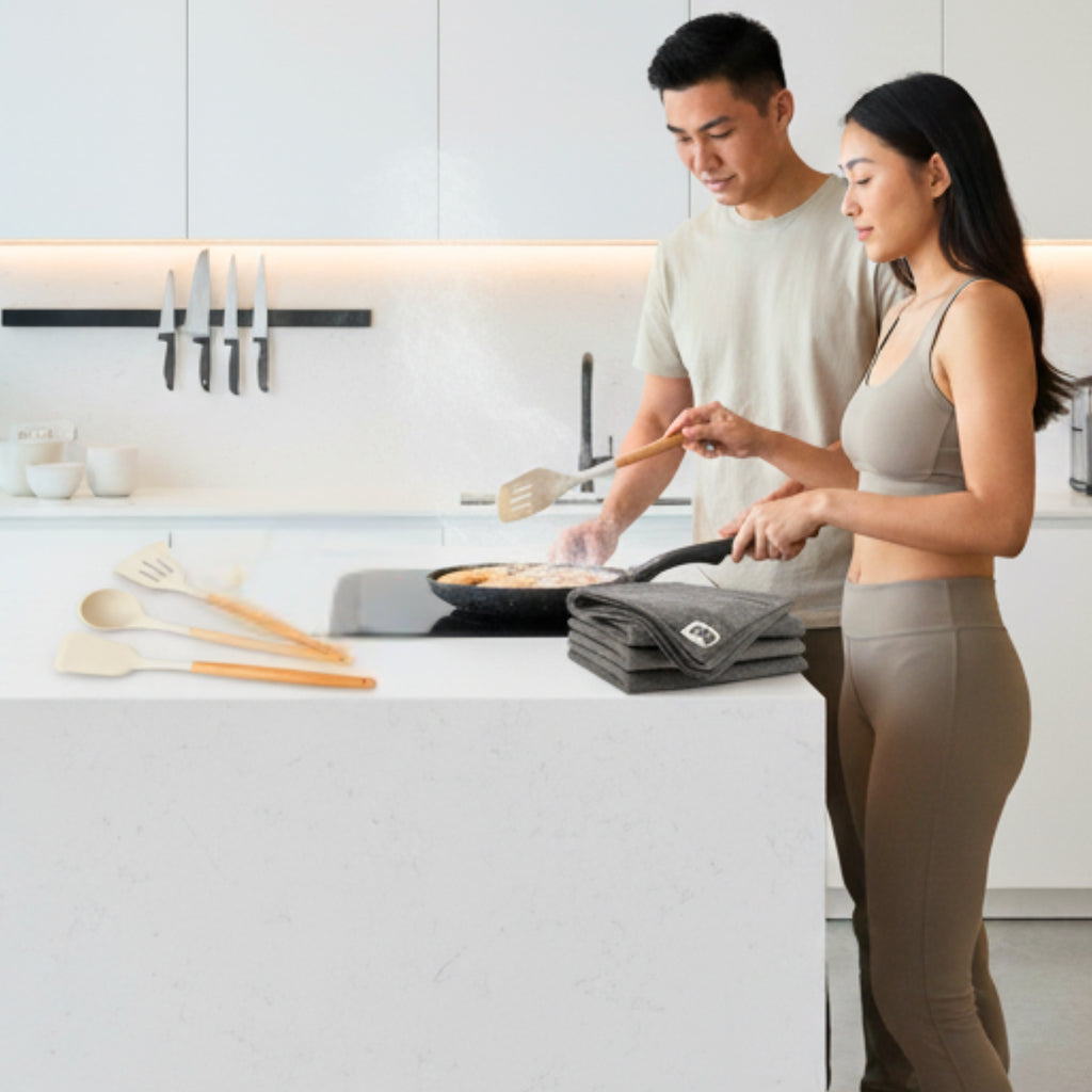 Appe Pan with Glass Lid + 3 Pcs Silicon Spatula Set + Microfiber Cloth